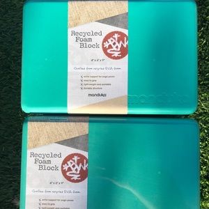Manduka recycled foam yoga blocks (pair of two)